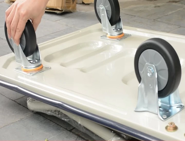 Cách lắp bánh xe đẩy hàng đúng kỹ thuật
